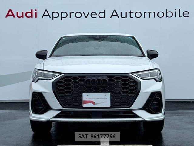 Audi Q3 2025-05 8848279-15