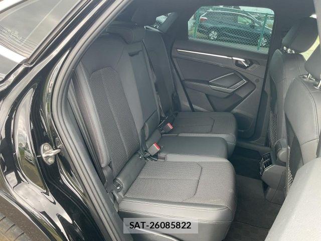 Audi Q3 2021-04 8878751-11