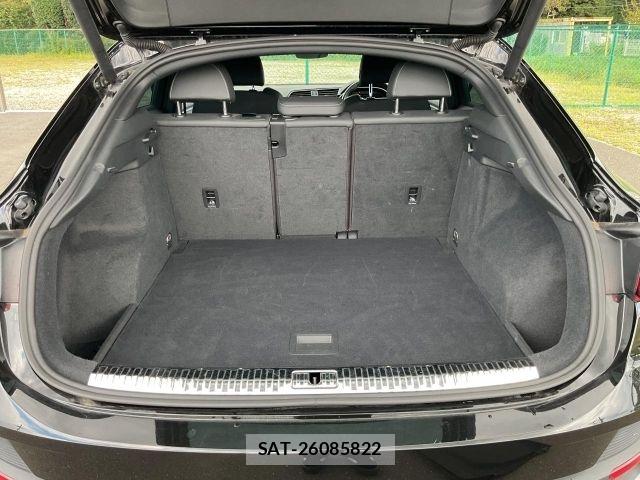 Audi Q3 2021-04 8878751-13