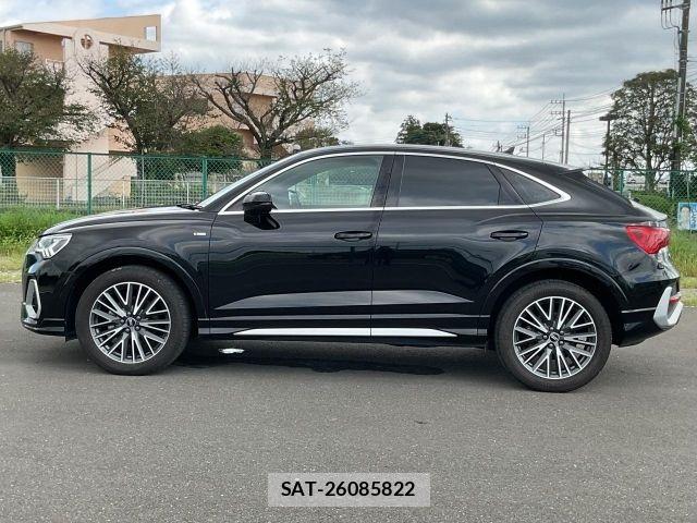 Audi Q3 2021-04 8878751-15