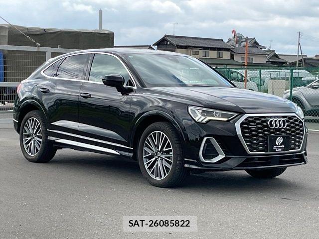 Audi Q3 2021-04 8878751-6