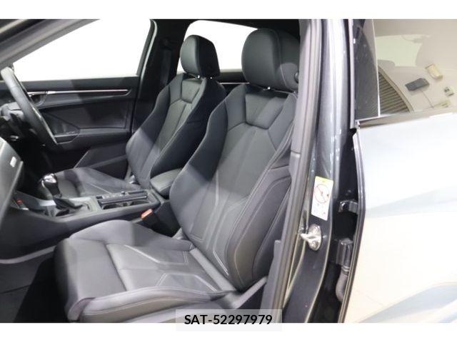 Audi Q3 2025-12 8878748-12