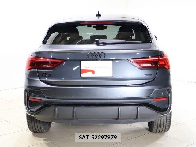 Audi Q3 2025-12 8878748-4