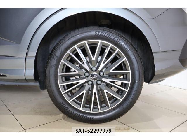 Audi Q3 2025-12 8878748-6