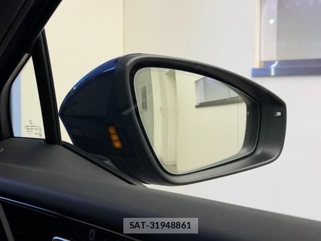 Audi Q4 E-TRON 2022-10 4638087-9