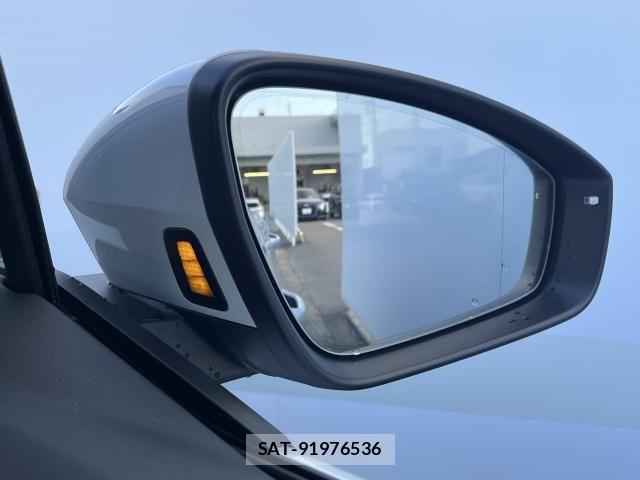 Audi Q4 E-TRON 2023-04 6902295-9