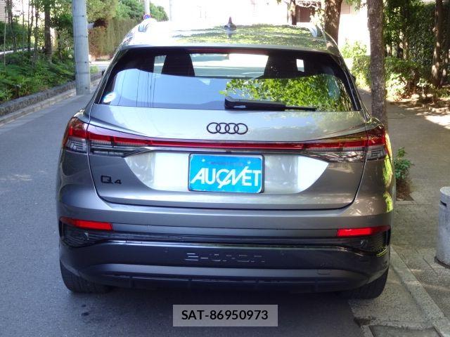 Audi Q4 E-TRON 2024-11 7215041-9