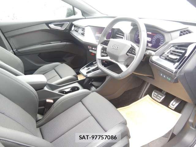 Audi Q4 E-TRON 2024-11 7720983-4