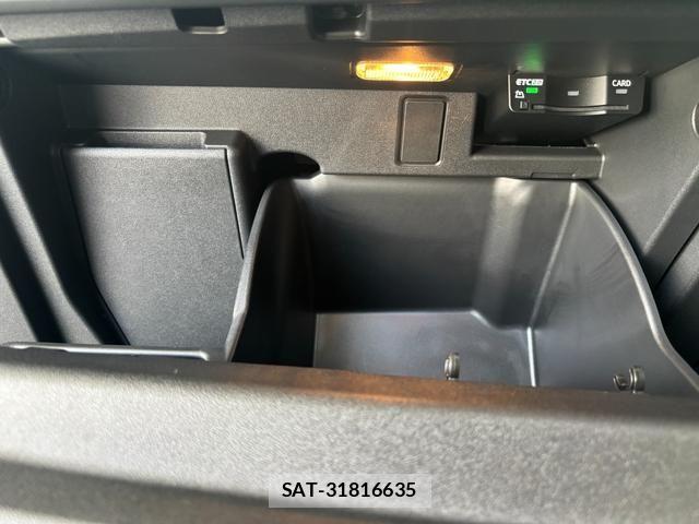 Audi Q4 E-TRON 2025-03 8364833-9