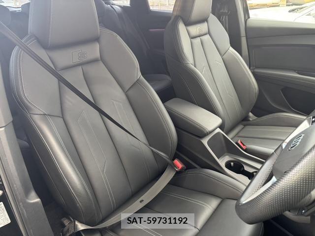 Audi Q4 E-TRON 2023-08 8411291-3