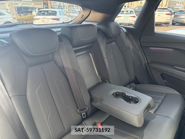 Audi Q4 E-TRON 2023-08 8411291-4