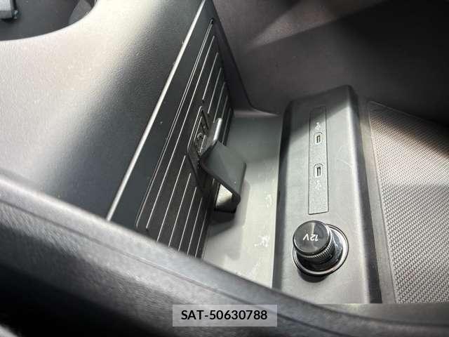 Audi Q4 E-TRON 2023-12 8523632-23