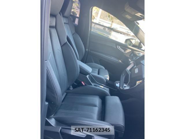 Audi Q4 E-TRON 2024-09 8870454-10