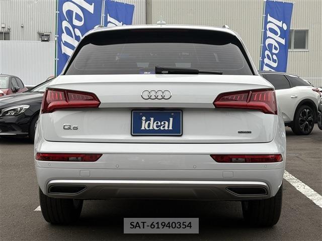 Audi Q5 2020-10 1280653-5
