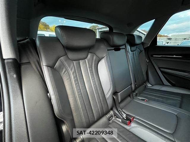 Audi Q5 2020-11 1822596-15