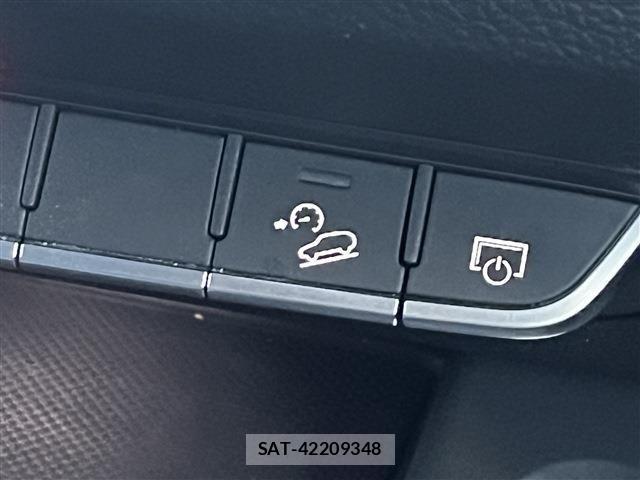 Audi Q5 2020-11 1822596-28