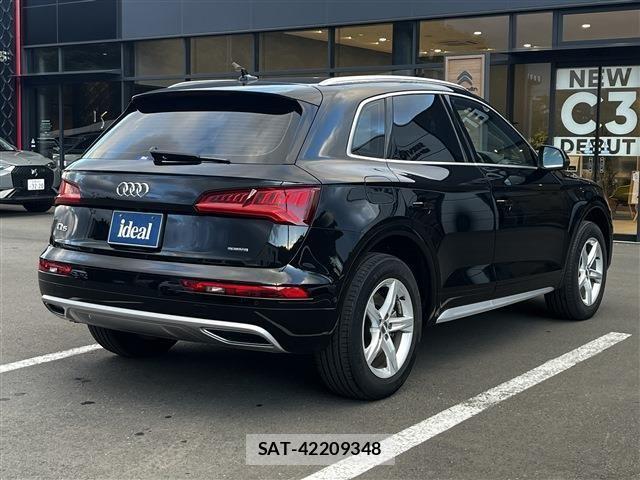Audi Q5 2020-11 1822596-4