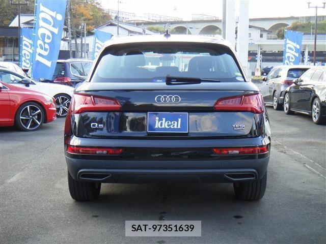 Audi Q5 2018-07 1868626-5