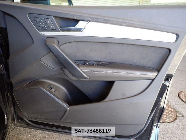 Audi Q5 2021-03 2006398-18