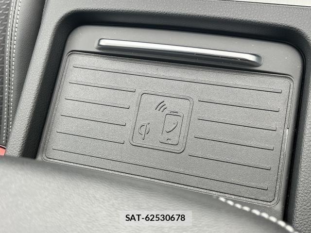 Audi Q5 2023-09 2006401-8