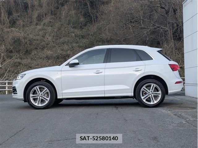 Audi Q5 2020-10 4930128-9