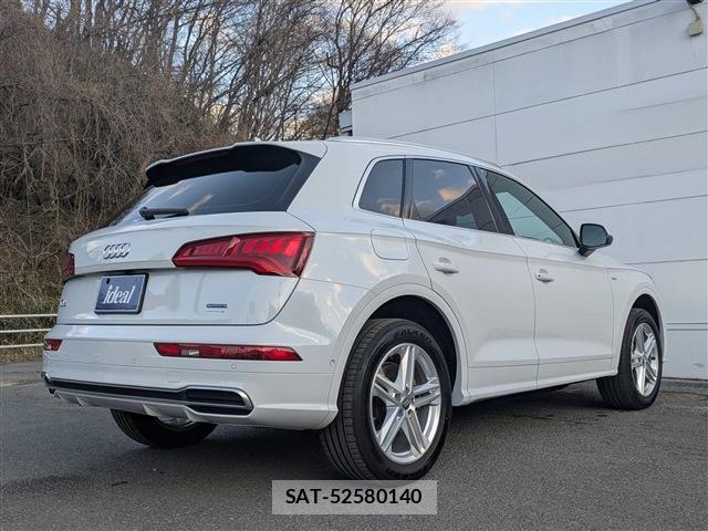 Audi Q5 2020-10 4930128-10
