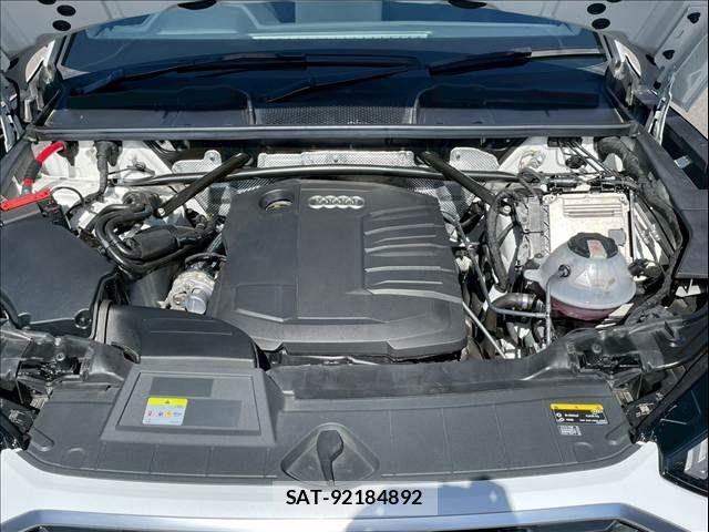 Audi Q5 2021-10 5860366-11