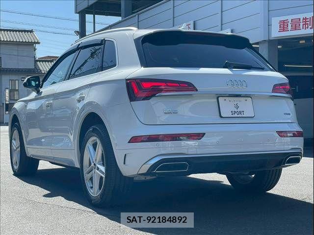 Audi Q5 2021-10 5860366-16