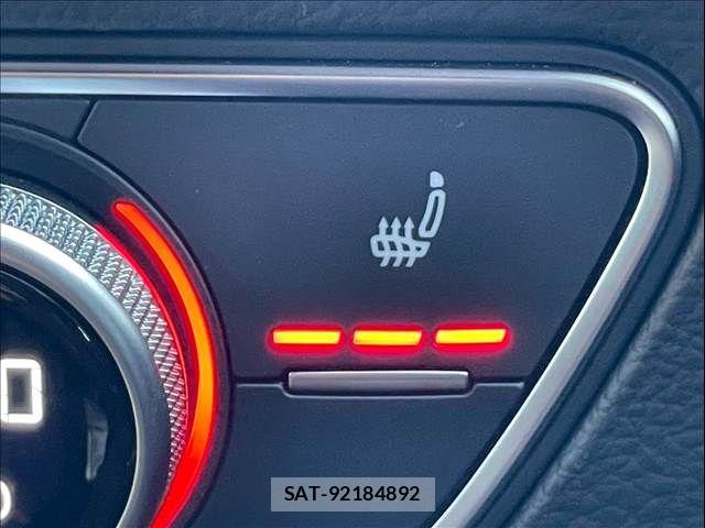 Audi Q5 2021-10 5860366-8
