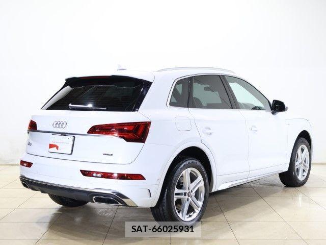 Audi Q5 2022-05 6009657-1