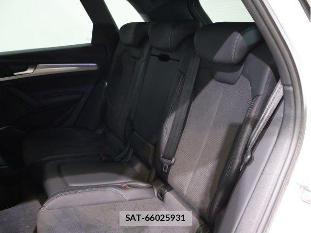 Audi Q5 2022-05 6009657-6
