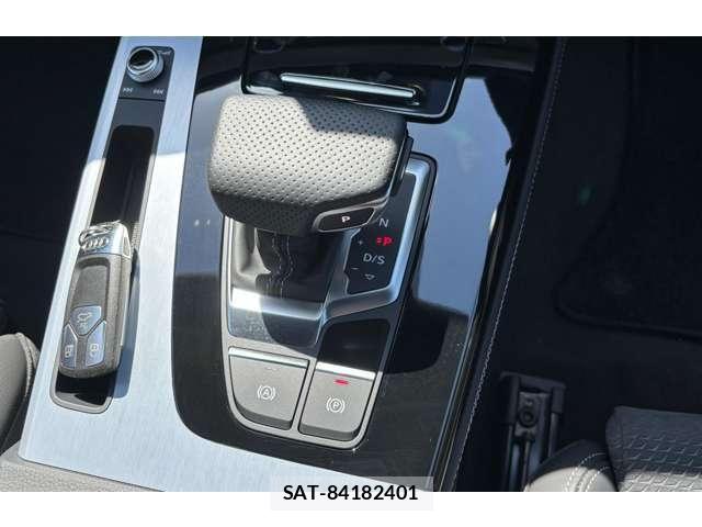 Audi Q5 2024-10 6271199-15