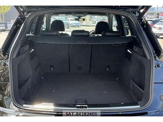 Audi Q5 2024-10 6271199-5