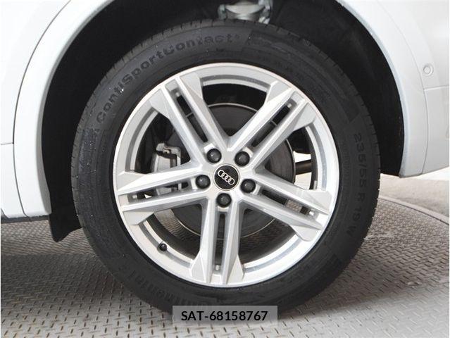 Audi Q5 2023-10 6275762-17