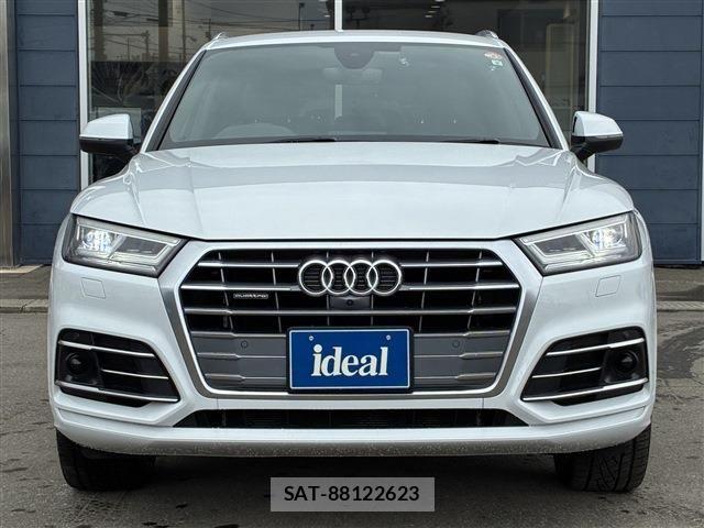 Audi Q5 2019-09 6610632-1