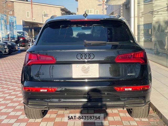 Audi Q5 2020-10 6670345-15