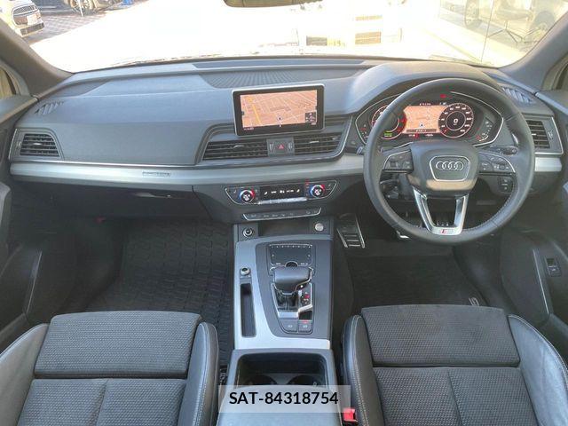 Audi Q5 2020-10 6670345-1