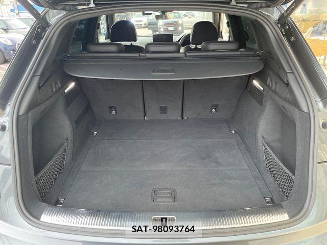 Audi Q5 2023-02 6670333-11