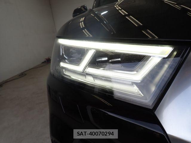 Audi Q5 2019-11 6813821-9