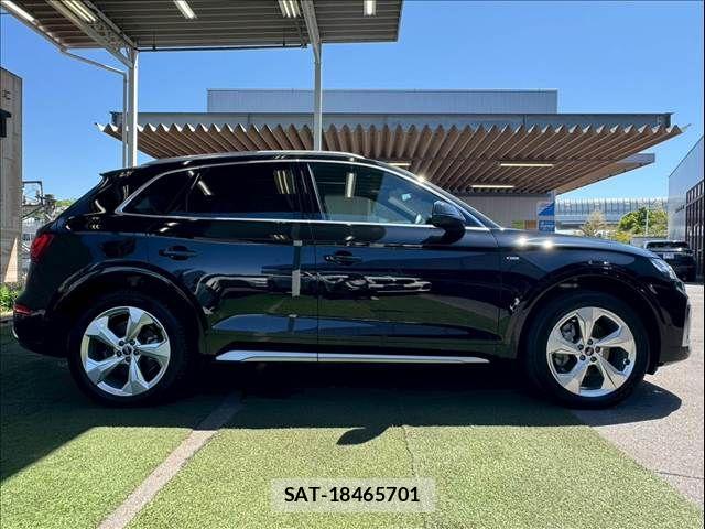 Audi Q5 2021-12 6813816-14