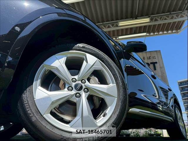Audi Q5 2021-12 6813816-18