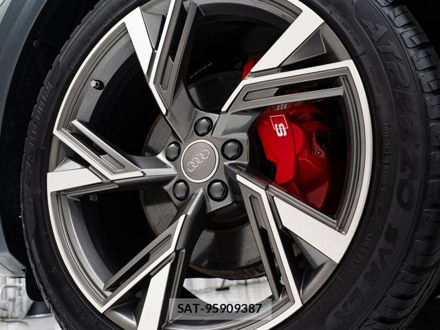 Audi Q5 2021-05 6813815-1