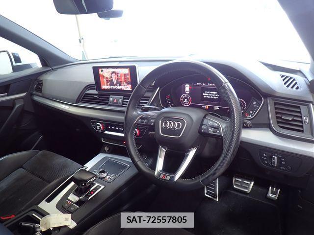 Audi Q5 2020-12 6902301-1