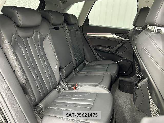 Audi Q5 2021-08 6989244-9