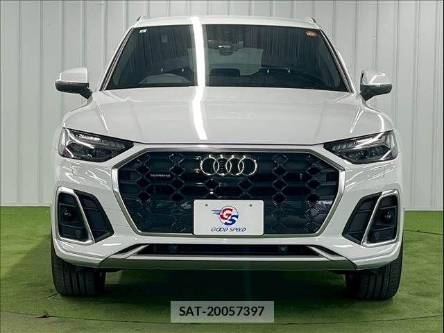 Audi Q5 2021-08 6989242-12