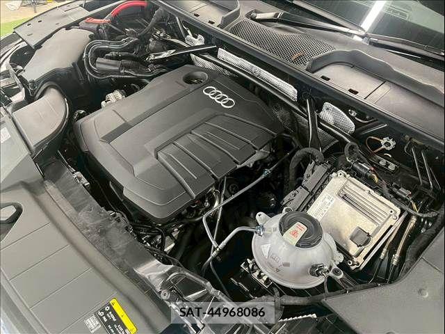 Audi Q5 2023-05 7215045-11