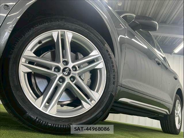 Audi Q5 2023-05 7215045-18