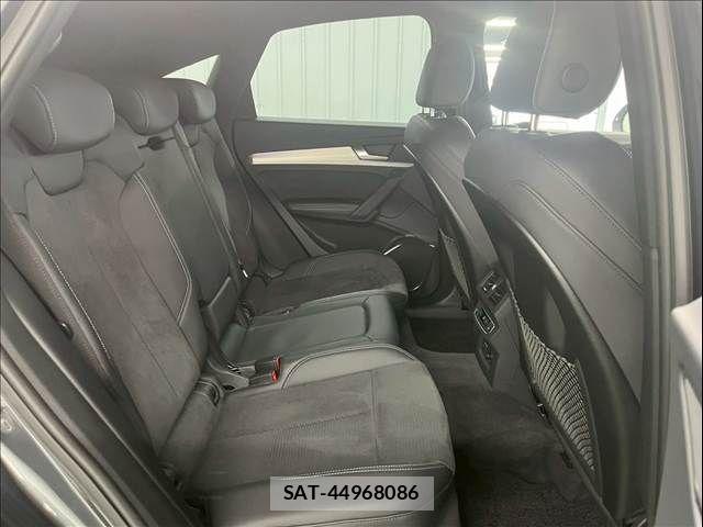 Audi Q5 2023-05 7215045-7