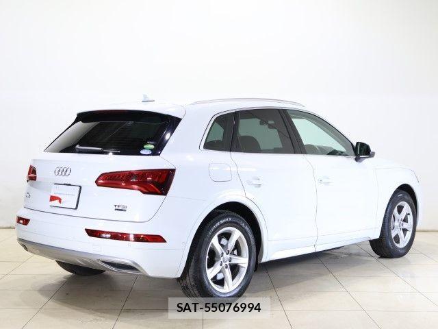 Audi Q5 2018-08 7325772-3