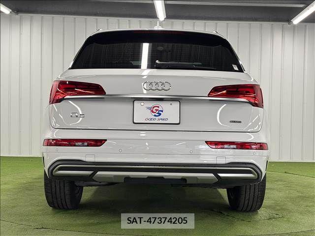 Audi Q5 2021-11 7356894-13